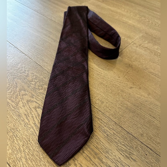 Bordeaux colour silk tie men Trussardi - Picture 2 of 3